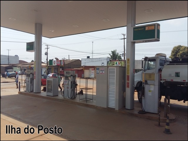 Posto de combustível - bandeira branca - completo